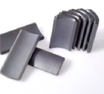 Magneti duri flessibili su ordinazione SrO della ferrite. tipo di segmento dell'arco 6Fe2O3