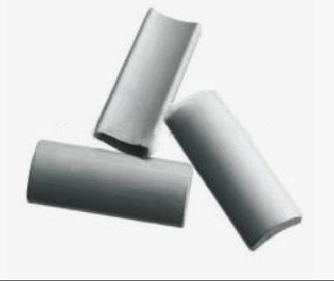 Grande magnete permanente ISO9001 della ferrite per il motorino di avviamento dell'automobile 1.0W 1.7W