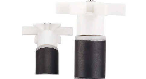 Stampaggio ad iniezione il magnete duro permanente della ferrite ha personalizzato 310 KA/M HCB
