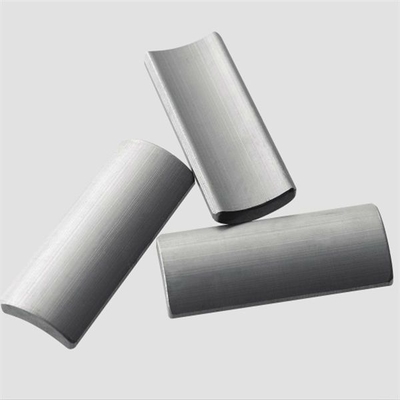 Magnete di ferrite resistente alla corrosione ad alta remanenza 3600 per applicazioni industriali