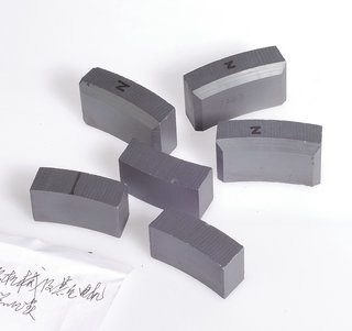 Macchina elettrica 38cc 40cc 42cc della sega dei magneti a barra industriali della ferrite