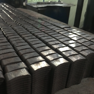 Forma ceramica delle mattonelle del magnete del motore elettrico del magnete della ferrite di SrO 6Fe2O3