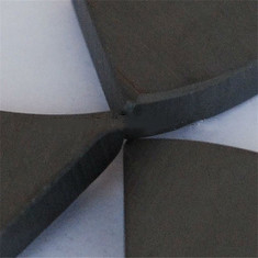 Segmento su ordinazione del arco a tutto sesto dei magneti duri della ferrite del fan della condotta forte