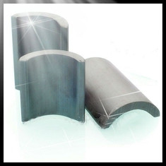 Magneti isotropi della ferrite di iso TS16949 del magnete dell'arco della ferrite del motore della PALESTRA
